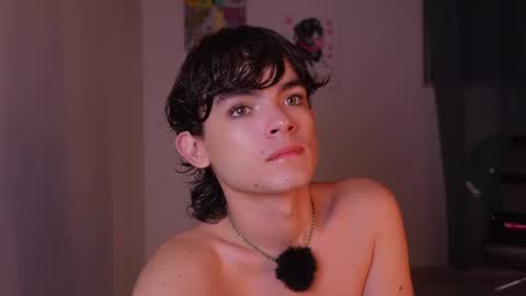 Snapshot of angelocute_ chatting on June 25, 2:11 am Angelo I work from home this is my room online show from June 25, 2:11 am