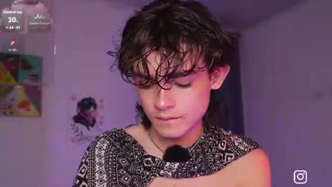 Snapshot of angelocute_ chatting on July 12, 1:18 am Angelo I work from home this is my room online show from July 12, 1:18 am