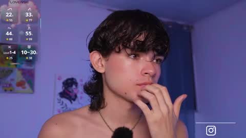 Snapshot of angelocute_ chatting on July 14, 3:22 am Angelo I work from home this is my room online show from July 14, 3:22 am