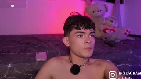 Snapshot of angelocute_ chatting on July 23, 1:58 am Angelo I work from home this is my room online show from July 23, 1:58 am