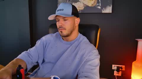 BlackWolf online show from September 25, 9:46 am