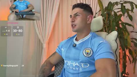 Angelo Ferro online show from November 29, 4:37 am