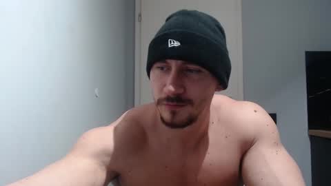  ------- SEX SHOW WITH GUYS AND GIRLS  MUSCLE SHOW online show from February 13, 6:16 pm