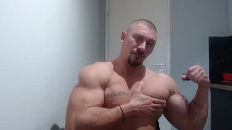  ------- SEX SHOW WITH GUYS AND GIRLS  MUSCLE SHOW online show from October 7, 10:12 am