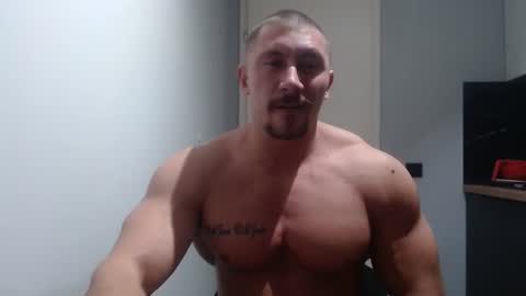  ------- SEX SHOW WITH GUYS AND GIRLS  MUSCLE SHOW online show from October 24, 3:08 pm