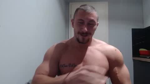  ------- SEX SHOW WITH GUYS AND GIRLS  MUSCLE SHOW online show from November 30, 6:12 pm