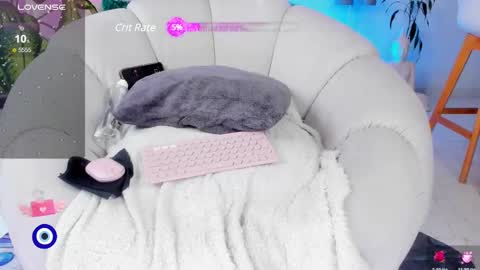Angel online show from March 11, 5:02 pm