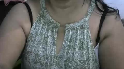 angelpriya555 online show from September 29, 8:13 pm