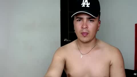 angels_0001 online show from February 6, 8:45 pm