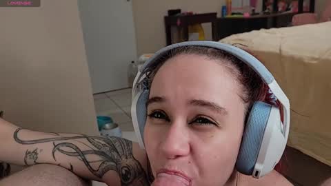 Snapshot of angels_fuck chatting on February 3, 1:41 am Chau Mist online show from February 3, 1:41 am