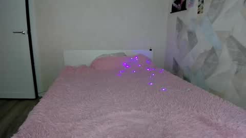 Yana online show from October 10, 3:33 pm