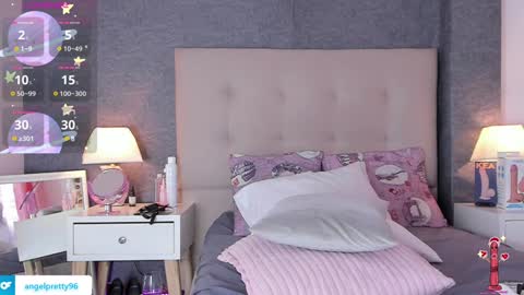 Angela online show from December 24, 1:17 pm