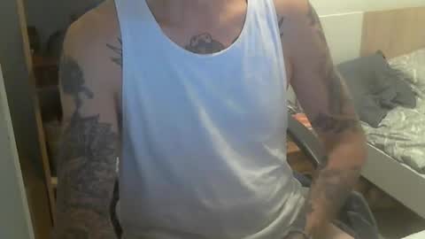 Snapshot of angelsound777 chatting on October 12, 6:40 pm angelsound777 online show from October 12, 6:40 pm