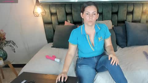 ANGIE online show from December 27, 2:12 pm