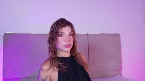 Snapshot of angelswiift chatting on March 21, 11:15 am ANGEL SWIFT online show from March 21, 11:15 am