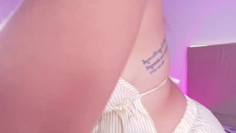 Snapshot of angelswiift chatting on March 25, 10:43 am ANGEL SWIFT online show from March 25, 10:43 am