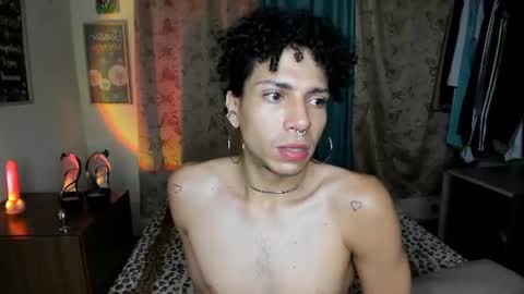 angelwhitte online show from June 15, 6:37 am