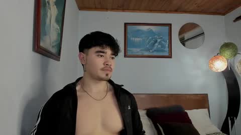 Snapshot of angelx_fox chatting on December 17, 2:22 pm Angel Fox online show from December 17, 2:22 pm