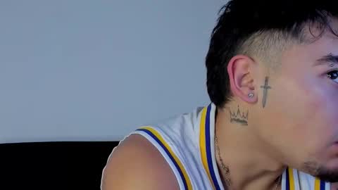 Snapshot of angelx_fox chatting on December 19, 11:06 am Angel Fox online show from December 19, 11:06 am