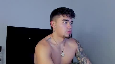 Snapshot of angelx_fox chatting on January 11, 11:54 pm Angel Fox online show from January 11, 11:54 pm