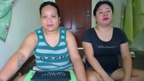 Snapshot of angelxmills chatting on March 29, 3:39 am angelxmills online show from March 29, 3:39 am