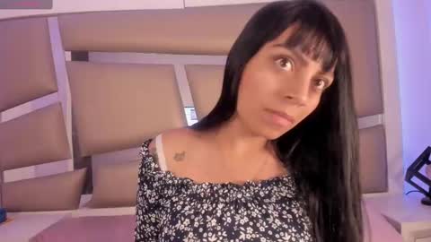 Snapshot of angely_js chatting on January 28, 1:50 am angely_js online show from January 28, 1:50 am