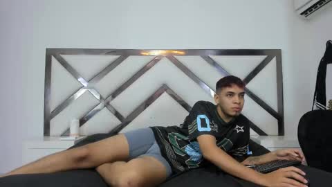 Snapshot of angelydemonxx chatting on October 9, 2:04 pm Angelydemonxx online show from October 9, 2:04 pm