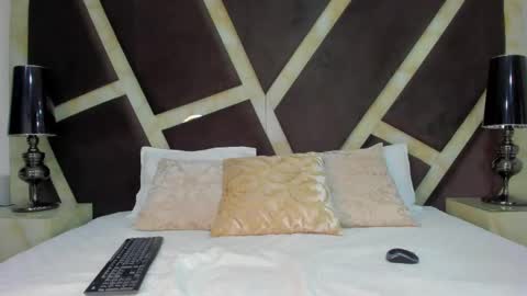 Snapshot of anghel_stone chatting on February 6, 12:37 pm Anghel Stone online show from February 6, 12:37 pm