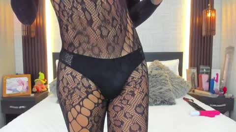 Snapshot of anghel_stone chatting on April 8, 7:03 pm Anghel Stone online show from April 8, 7:03 pm