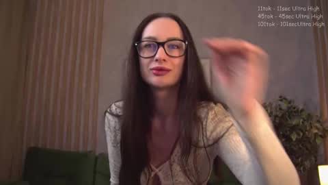 Snapshot of angi_el chatting on February 21, 5:41 am Sasha online show from February 21, 5:41 am