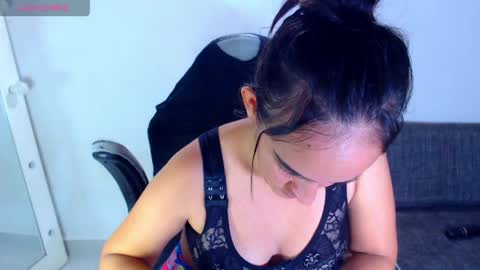IG angie dreamgirl01 online show from March 31, 2:06 pm