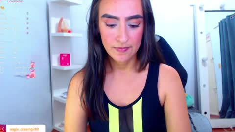 IG angie dreamgirl01 online show from May 10, 8:25 pm