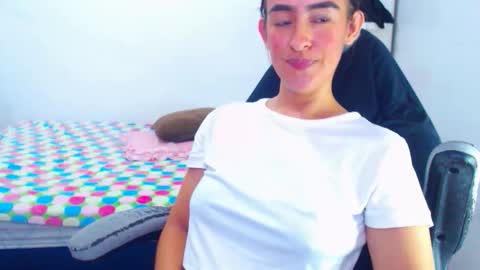 IG angie dreamgirl01 online show from May 14, 4:08 am