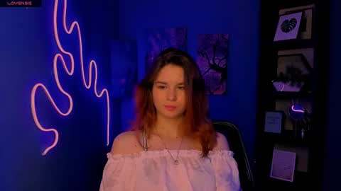 Snapshot of angie_foxy chatting on June 14, 2:24 am Angle online show from June 14, 2:24 am