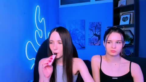 Angle online show from July 2, 7:20 pm