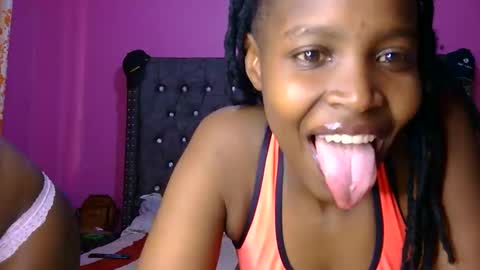 Snapshot of angie_kn chatting on March 16, 7:12 am Angie online show from March 16, 7:12 am