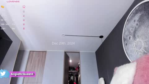 angie online show from December 29, 7:43 pm