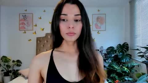Anabella online show from May 8, 5:40 pm