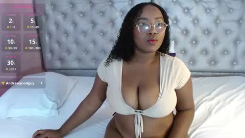 angiellam online show from October 5, 2:04 pm