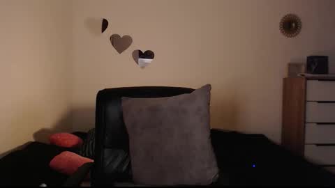 VALENTINA online show from March 21, 12:15 am