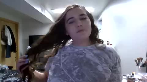 angilina007 online show from June 8, 7:25 pm