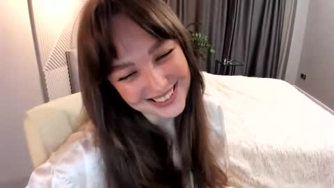 Snapshot of angrykate chatting on October 26, 5:19 pm Kattie online show from October 26, 5:19 pm