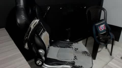 angy online show from January 29, 12:33 am