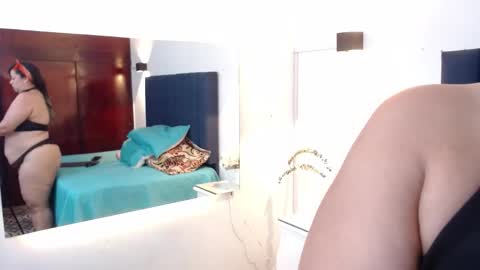 Snapshot of angyrios chatting on December 5, 7:43 pm angyrios online show from December 5, 7:43 pm