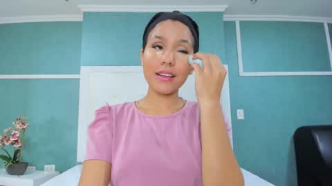 Snapshot of ania_gomez chatting on September 15, 9:37 pm Ania online show from September 15, 9:37 pm