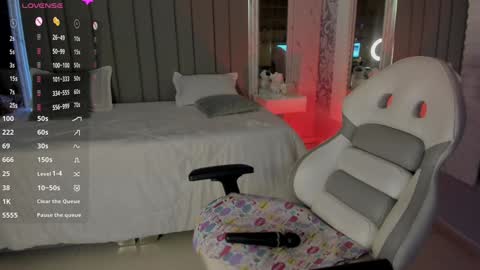 Maria online show from December 21, 1:42 pm