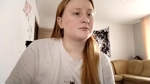 Anika online show from October 9, 9:18 am