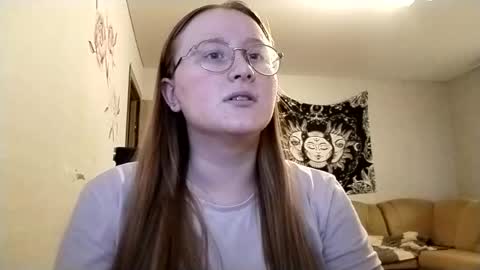 Anika online show from May 4, 6:04 pm