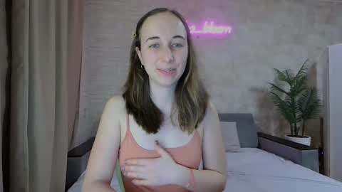 Snapshot of anikabloom chatting on January 21, 1:18 am anikabloom online show from January 21, 1:18 am