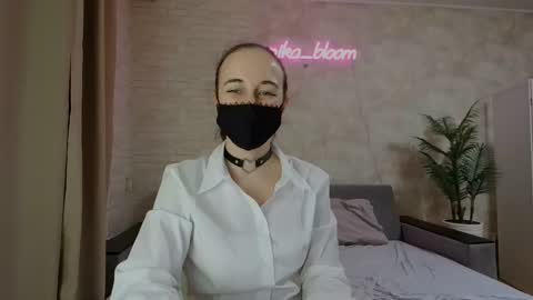 Snapshot of anikabloom chatting on February 5, 3:55 am anikabloom online show from February 5, 3:55 am